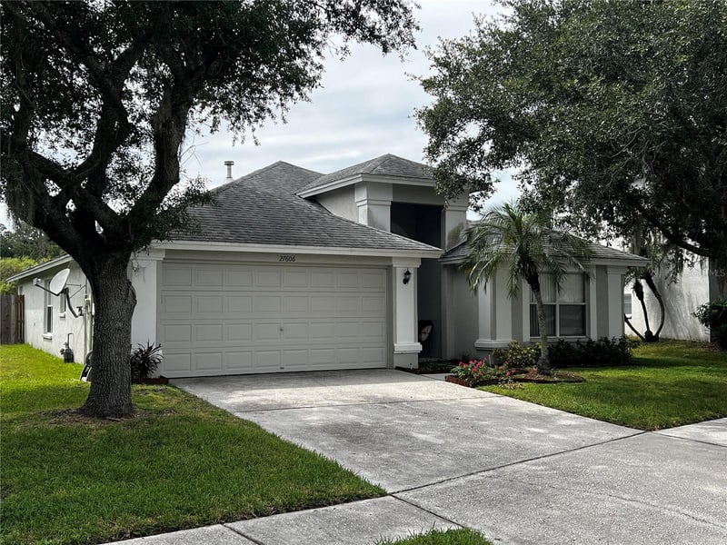 27606 Sky Lake Cir, Wesley Chapel, FL 33544