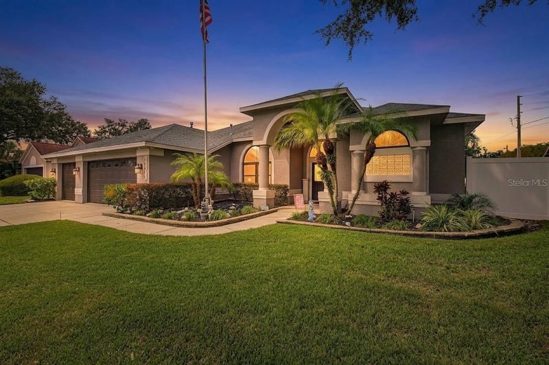 24415 Rolling View Ct, Lutz, FL 33559