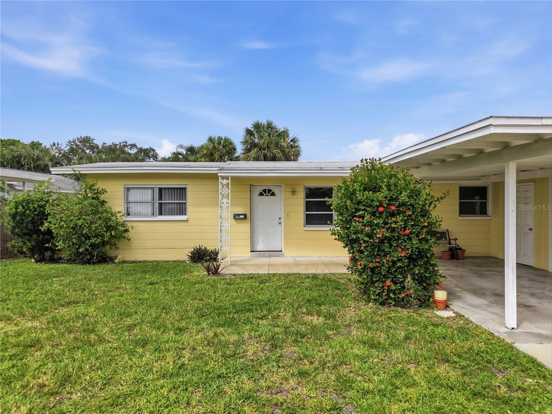 4000 Indianapolis St NE, St Petersburg, FL 33703