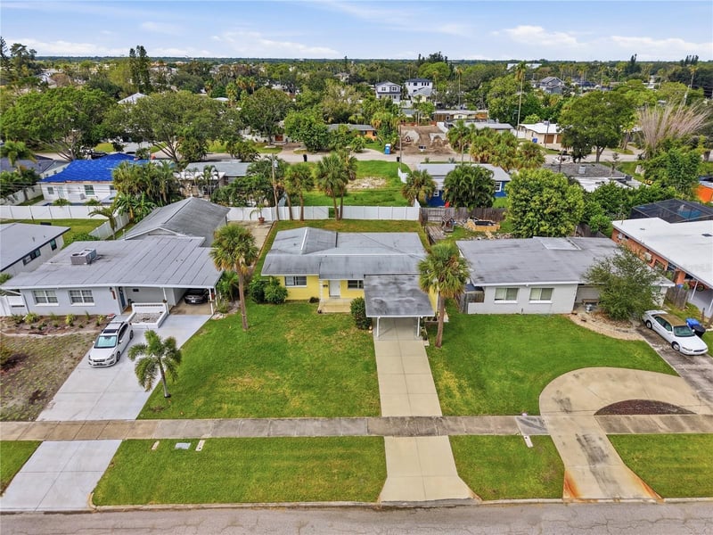 4000 Indianapolis St NE, St Petersburg, FL 33703