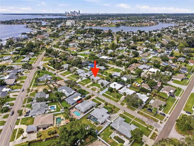 4000 Indianapolis St NE, St Petersburg, FL 33703