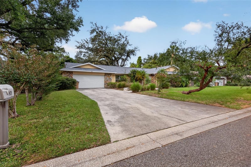 531 Garrard Dr, Temple Terrace, FL 33617
