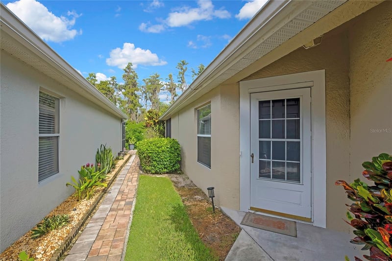 2815 Torrance Dr, Land O Lakes, FL 34638