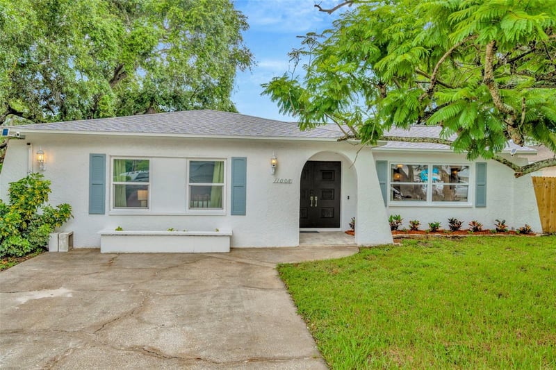 11008 111th Way, Seminole, FL 33778
