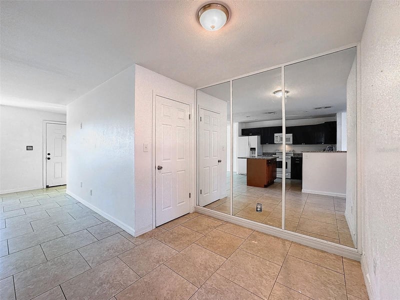 9201 Tudor Dr #C212, Tampa, FL 33615