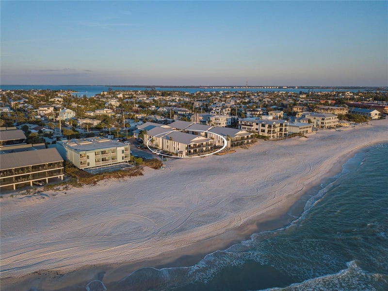 6700 Gulf Dr #B8, Holmes Beach, FL 34217
