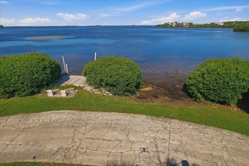 402 Orchid Ln, Palm Harbor, FL 34683