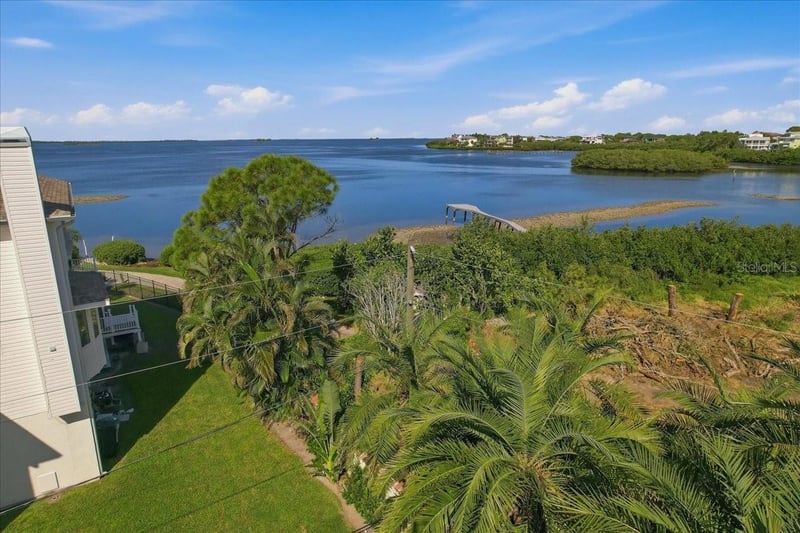 402 Orchid Ln, Palm Harbor, FL 34683