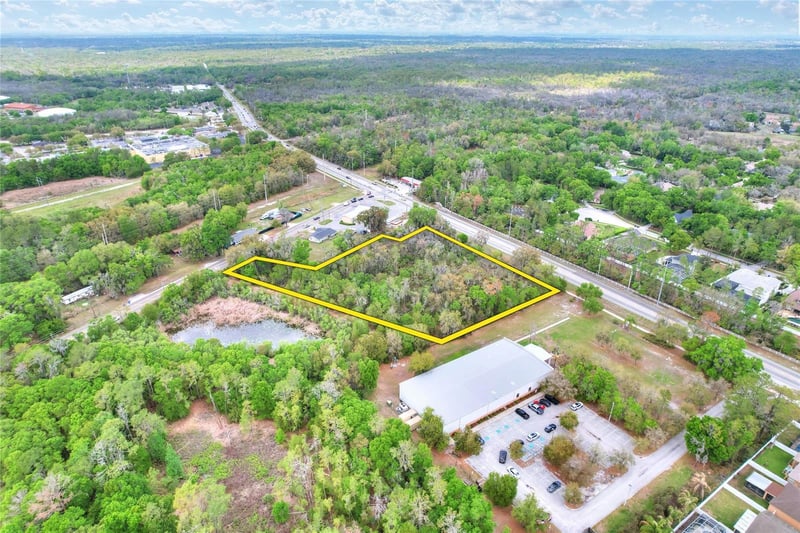 5708 Lithia Pinecrest Rd, Lithia, FL 33547