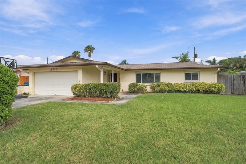 13823 Wildwood Dr, Largo, FL 33774