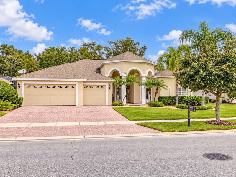 17353 Emerald Chase Dr, Tampa, FL 33647