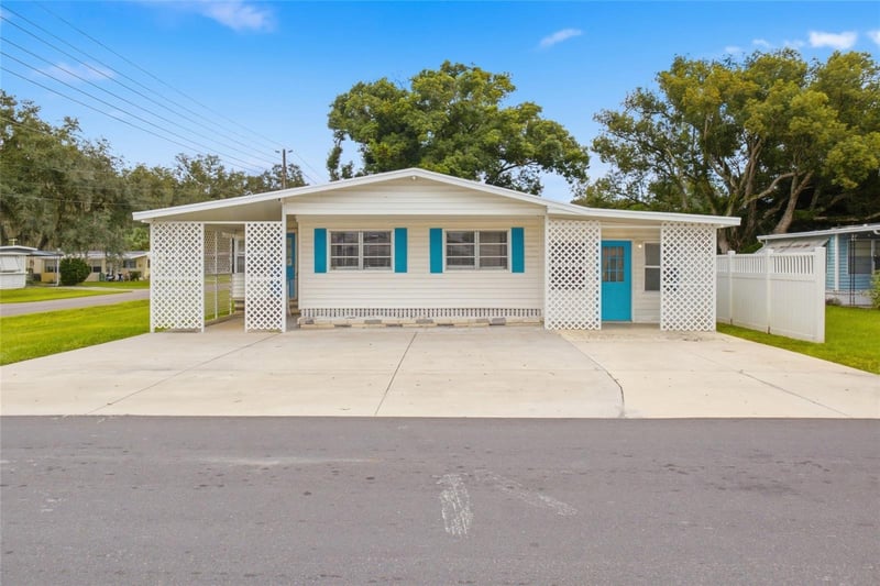 4722 Autumn Palm Dr, Zephyrhills, FL 33542