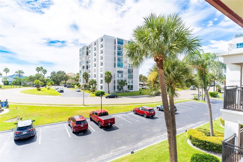 868 Bayway Blvd #304, Clearwater, FL 33767