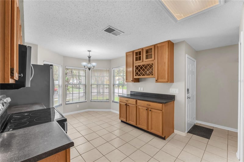 4002 Levonshire Pl, Valrico, FL 33596