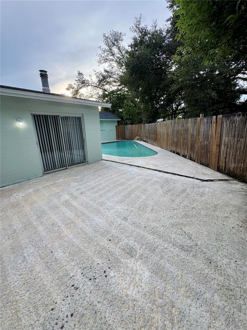 4218 Empire Pl, Tampa, FL 33610