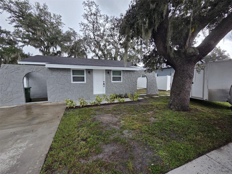 Tampa, FL 33617