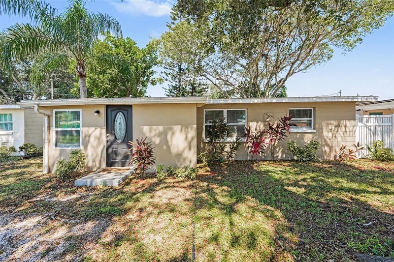 10151 114th Ter N, Largo, FL 33773