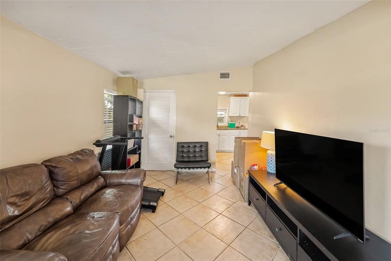 10151 114th Ter N, Largo, FL 33773