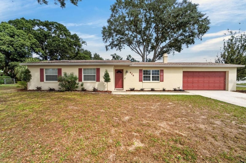 820 Blackberry Ln, Brandon, FL 33511
