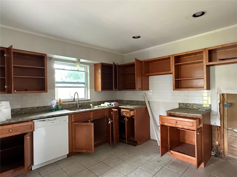 321 83rd Ave NE, St Petersburg, FL 33702