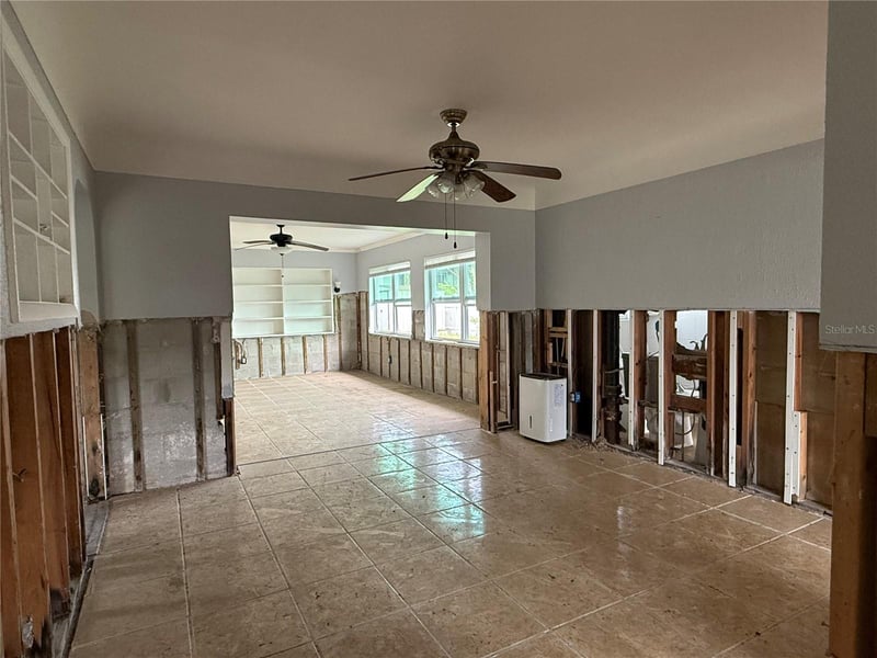 321 83rd Ave NE, St Petersburg, FL 33702