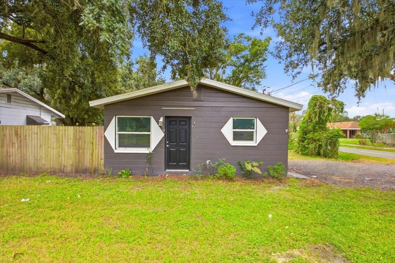 1009 W Washington St, Plant City, FL 33563