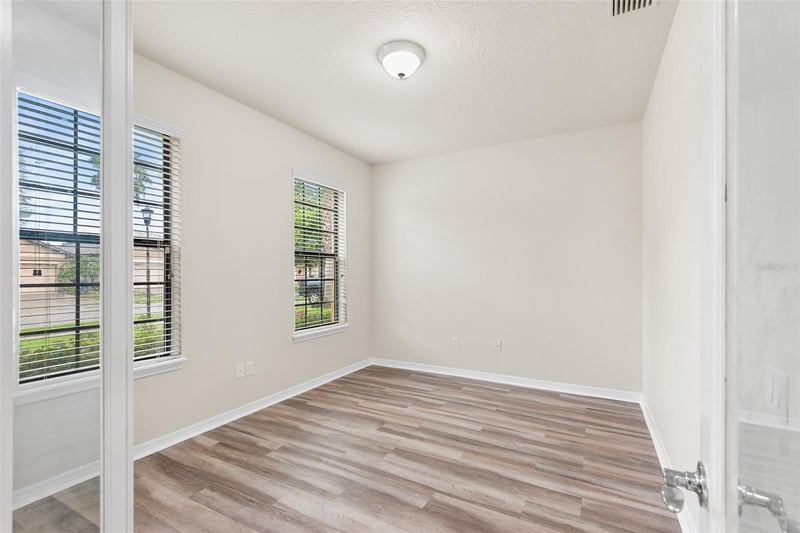 2236 Landside Dr, Valrico, FL 33594