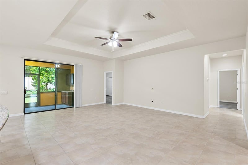 2236 Landside Dr, Valrico, FL 33594
