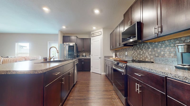10211 White Linen Ave, Riverview, FL 33578