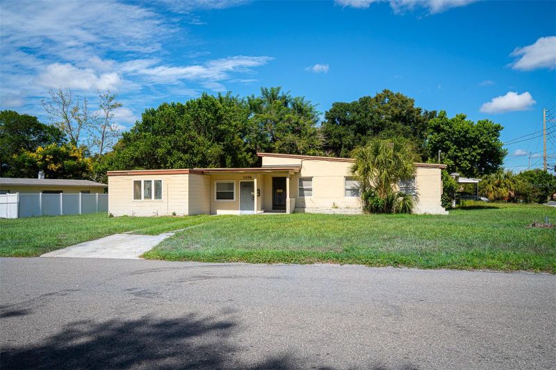 1256 N Pine Hills Rd, Orlando, FL 32808