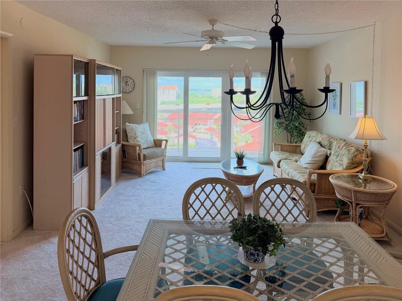 4900 Brittany Dr S #805, St Petersburg, FL 33715