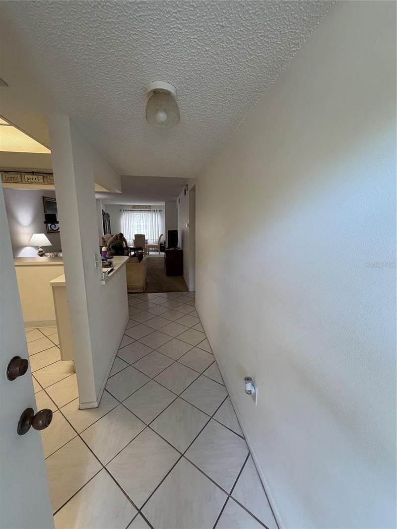 1524 Lakeview Rd #304, Clearwater, FL 33756