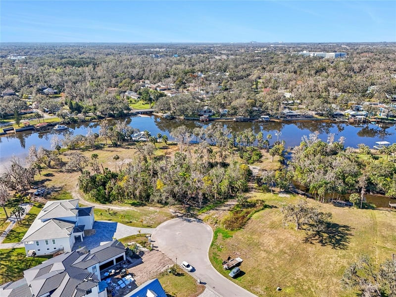8339 Alafia Pointe Dr, Riverview, FL 33578