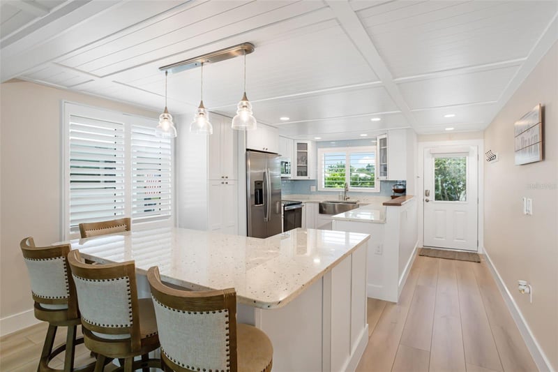 546 Spanish Dr S, Longboat Key, FL 34228