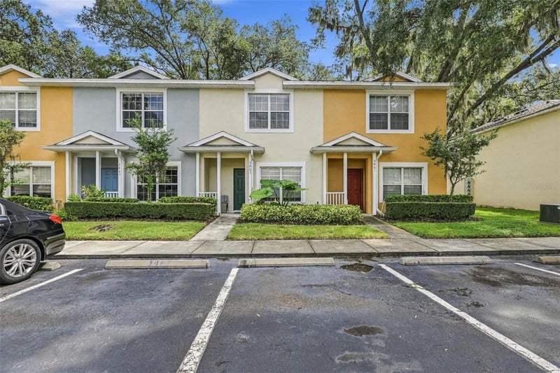 3463 High Hampton Cir, Tampa, FL 33610