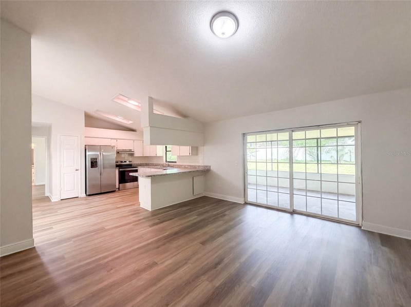 1711 Avant St, Valrico, FL 33594
