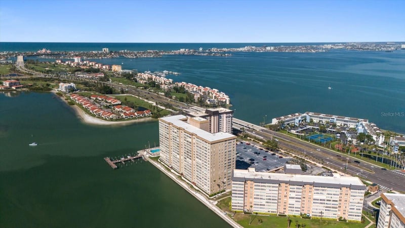 5200 Brittany Dr S #1503, St Petersburg, FL 33715