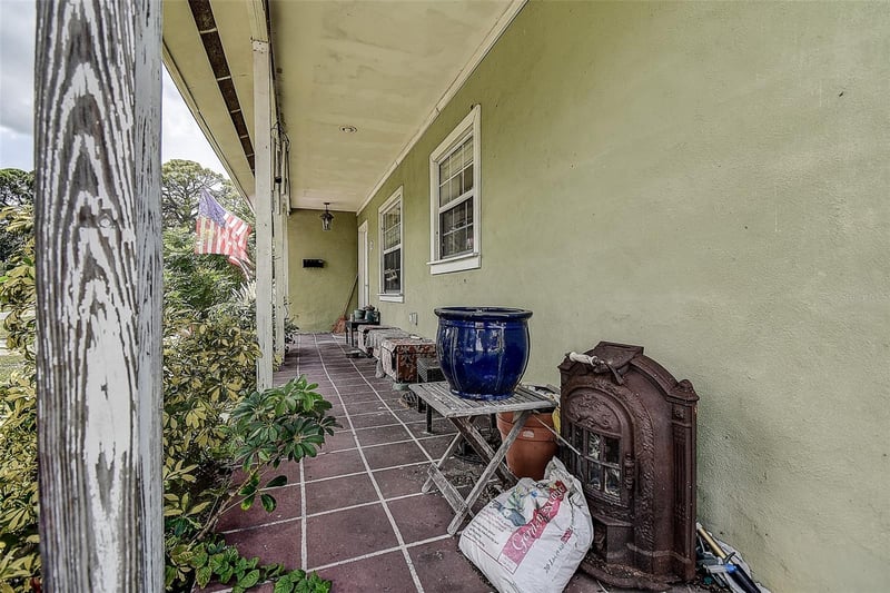 1508 Suffolk St N, St Petersburg, FL 33710