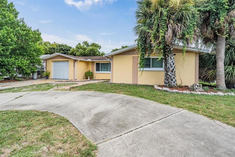 7700 Birchwood Dr, Port Richey, FL 34668