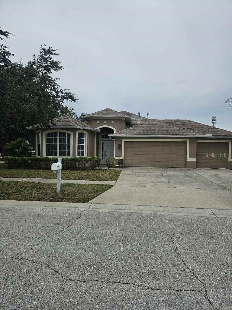 12721 Standbridge Dr, Riverview, FL 33579