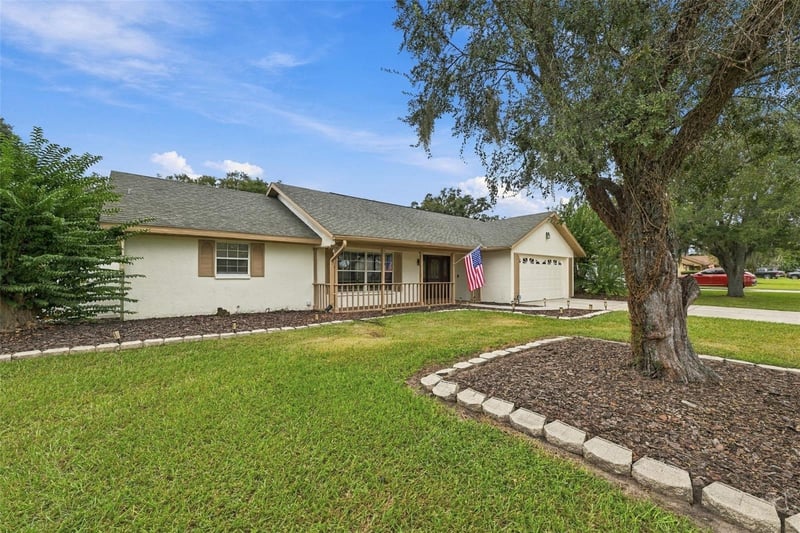 4534 Mohican Trl, Valrico, FL 33594