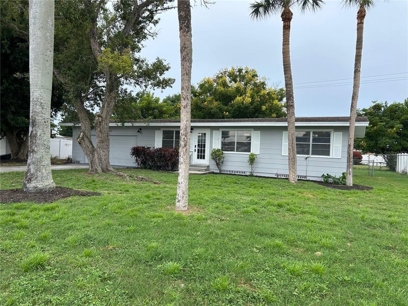 4708 Park Acres Dr, Bradenton, FL 34207