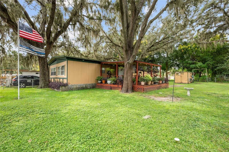4401 6th St, Zephyrhills, FL 33542