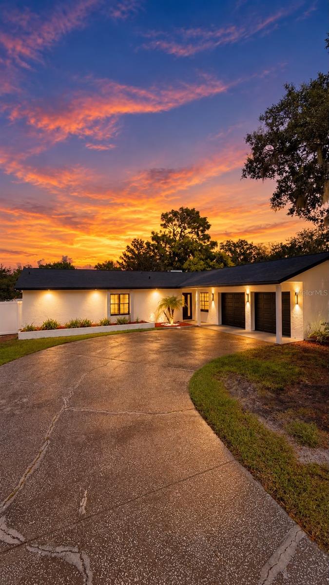 524 Wynnwood Dr, Brandon, FL 33511
