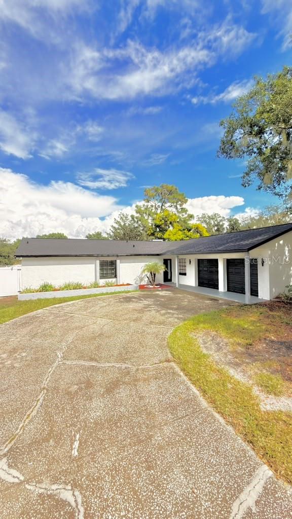 524 Wynnwood Dr, Brandon, FL 33511