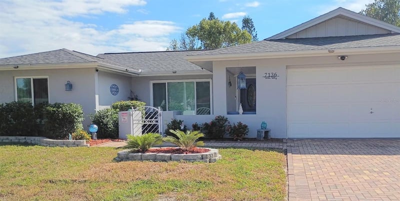 7136 Vista Way, Port Richey, FL 34668