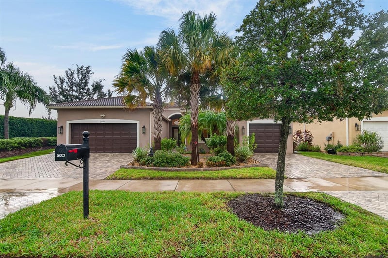 5002 Emerald Isle Dr, Wimauma, FL 33598