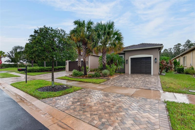 5002 Emerald Isle Dr, Wimauma, FL 33598