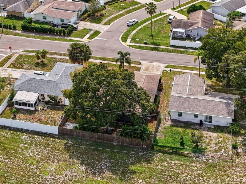744 Green Valley Rd, Palm Harbor, FL 34683
