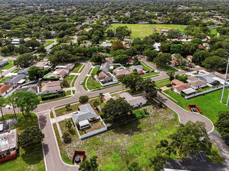 744 Green Valley Rd, Palm Harbor, FL 34683